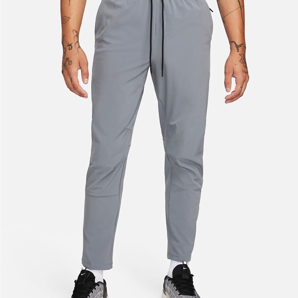 Nike Unlimited Men's Dri-FIT Tapered Leg Versatile Pants
